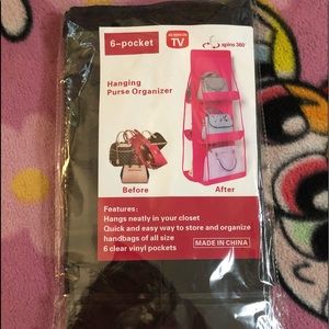 COPY - PURSE HANGER NIP